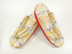 花に古典柄模様織出し子供用草履（20.5センチ）